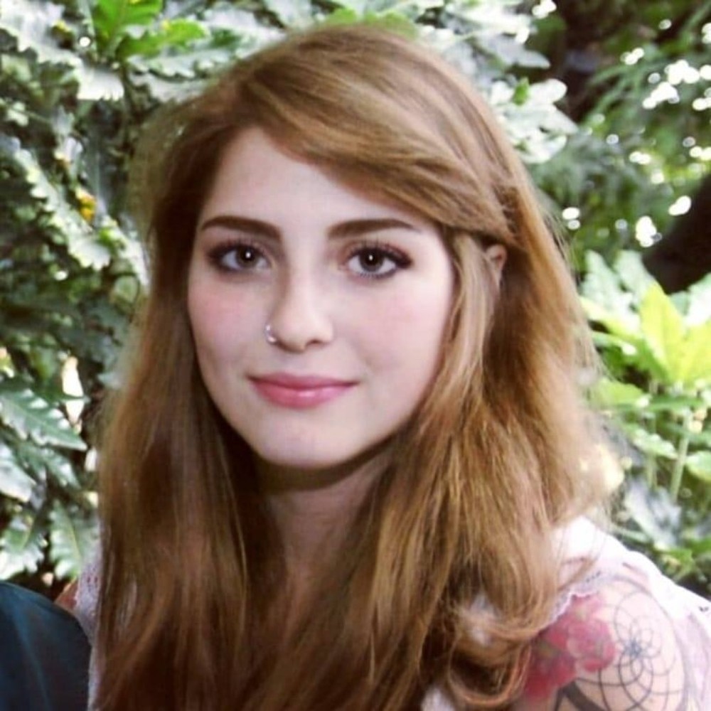 Meet your Posher, Bianca